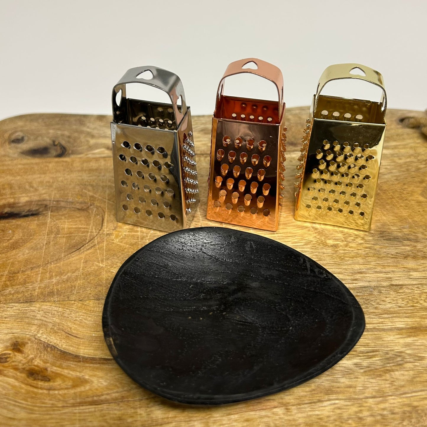 Schaaltje Teak Zwart Egg ByBazz